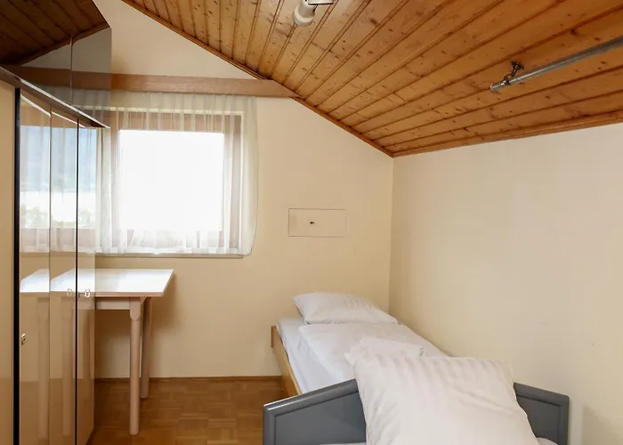 Self-check In Seeglueck Hostel Portschach am Woerthersee