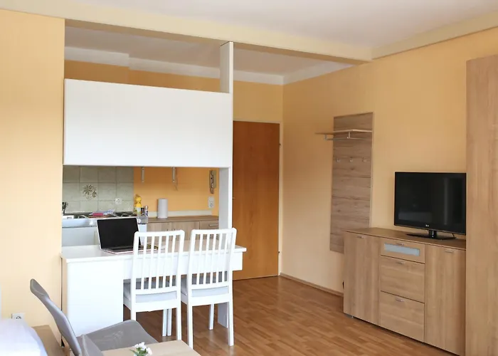 Hostel Self-check In Seeglueck Portschach am Woerthersee